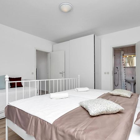 Apartments Marija Makarska Luaran gambar