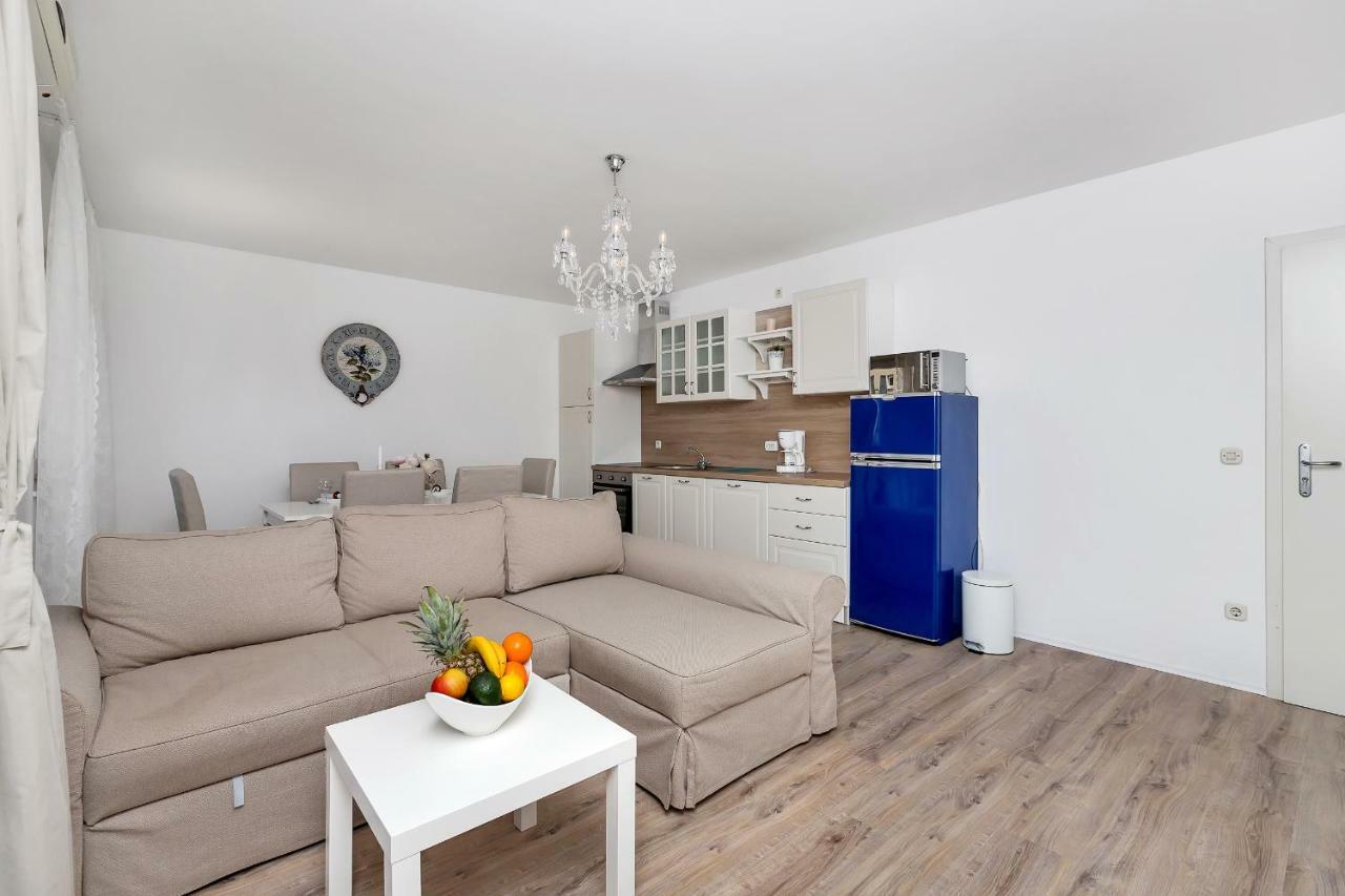 Apartments Marija Makarska Luaran gambar
