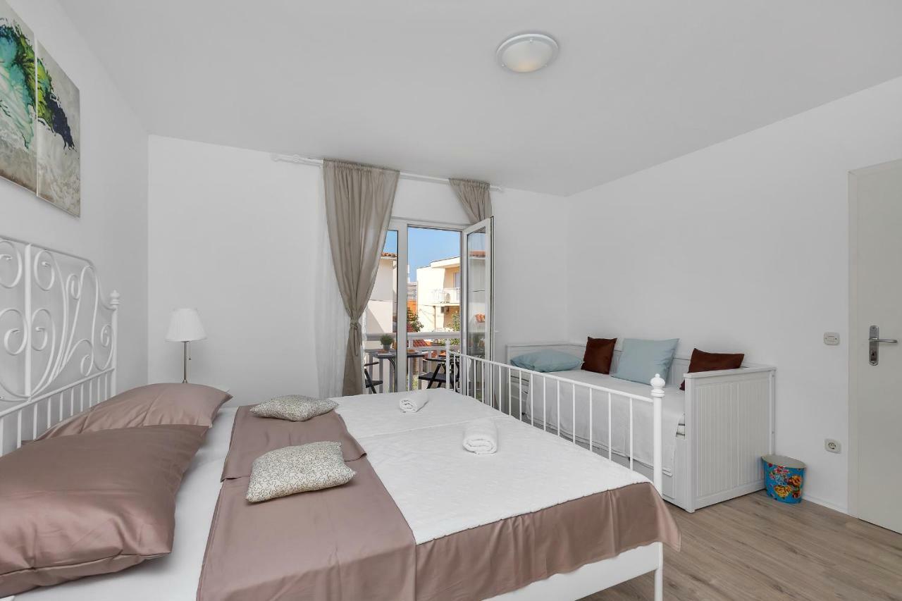 Apartments Marija Makarska Luaran gambar