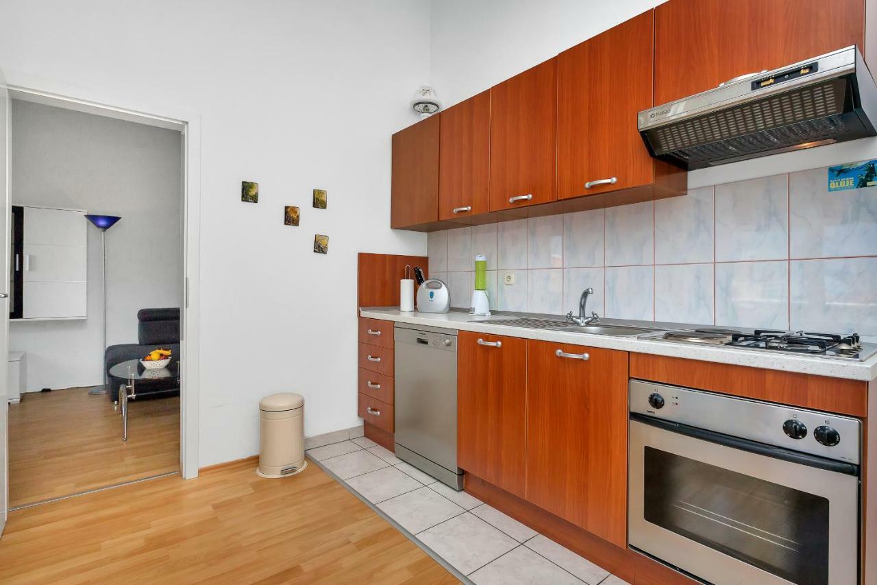 Apartments Marija Makarska Luaran gambar