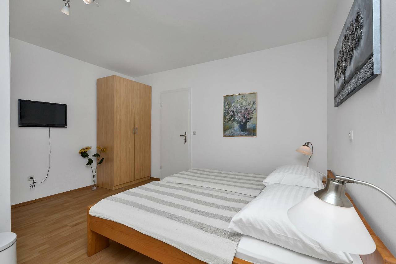 Apartments Marija Makarska Luaran gambar